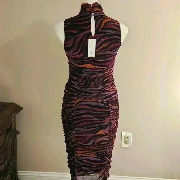 Cable & Gauge Blouse and Skirt Set - Picture 4 of 7